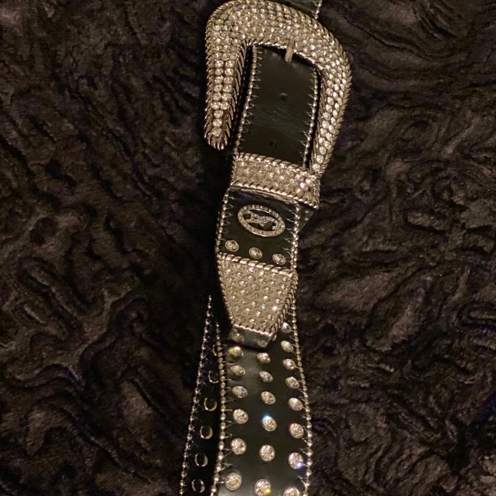 🌟 CHRISTINE ALEXANDER WESTERN SWAROVSKI CRYSTAL STUDDED LEATHER BELT - Picture 5 of 7